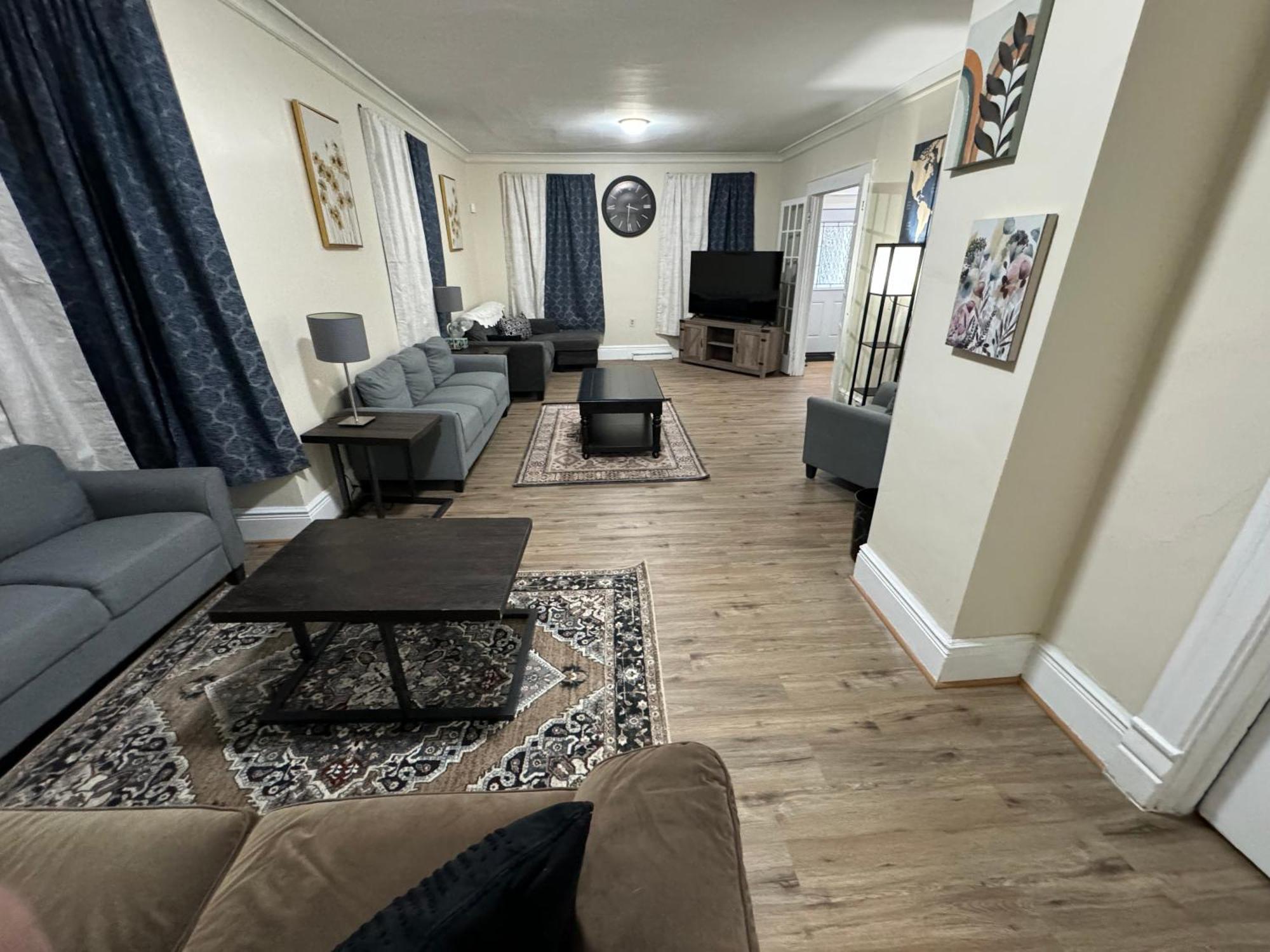 Comfy Getaway, 5 Bed, Sleeps 9, Walk To Falls! Niagara Falls Exterior foto