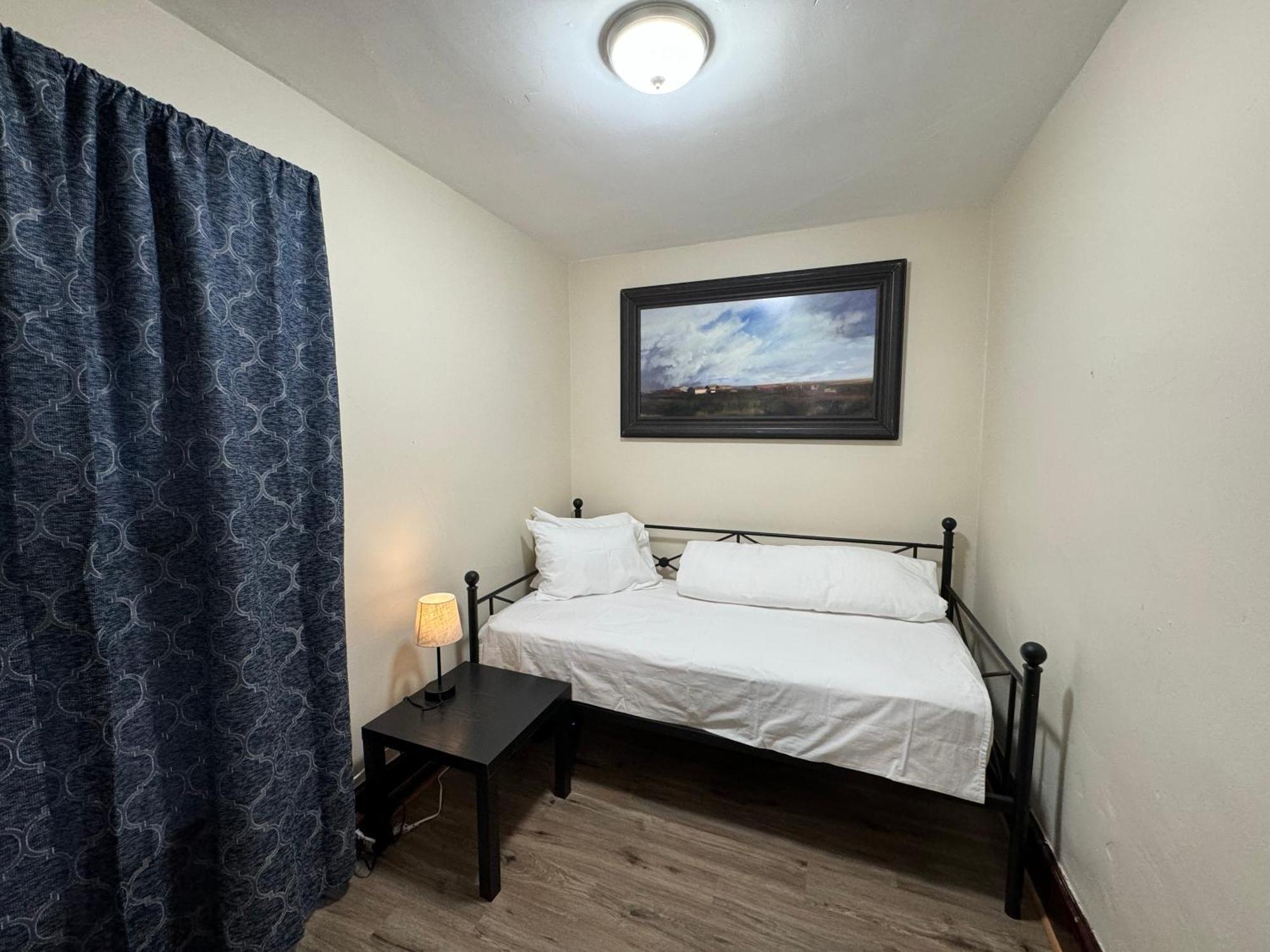 Comfy Getaway, 5 Bed, Sleeps 9, Walk To Falls! Niagara Falls Exterior foto
